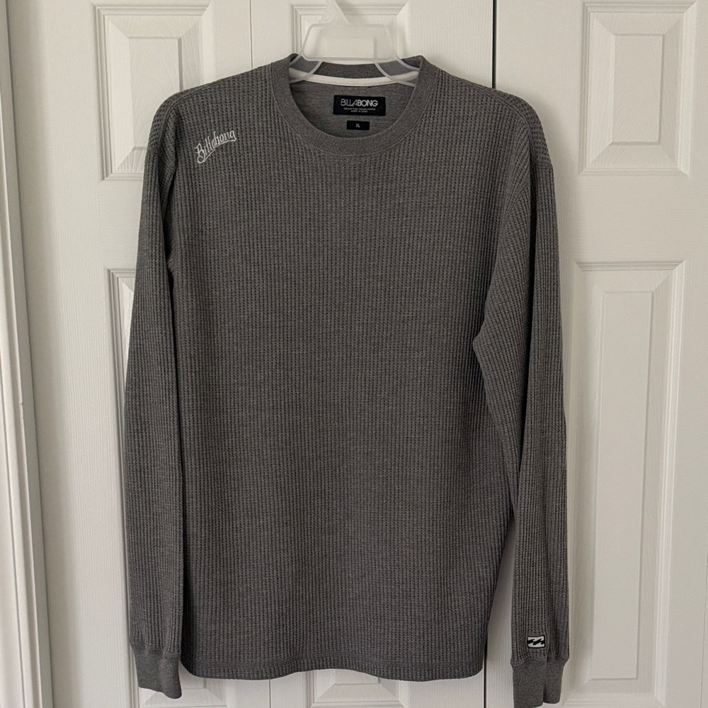 BillaBong Sweaters
